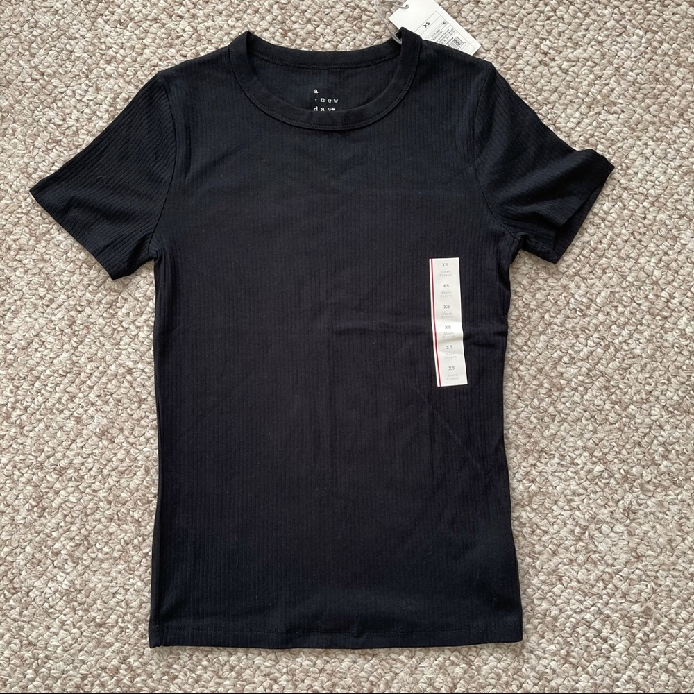 a new day Short Sleeve Ribbed Black Tee NWT